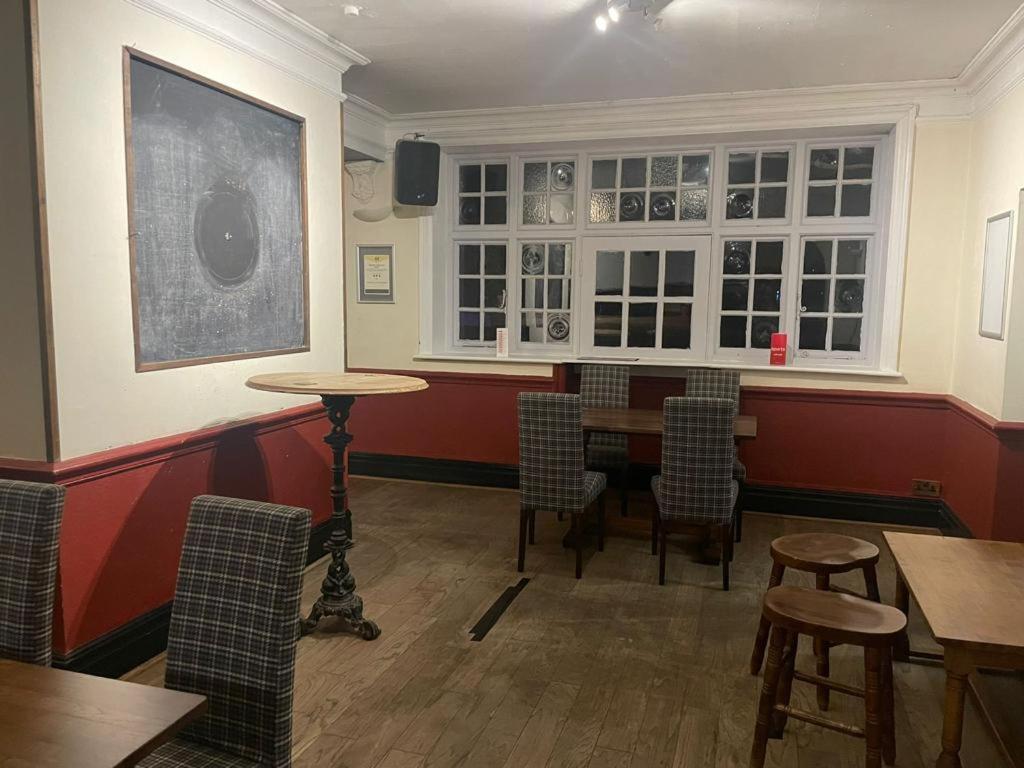 The Cranley Hotel Cranleigh Εξωτερικό φωτογραφία