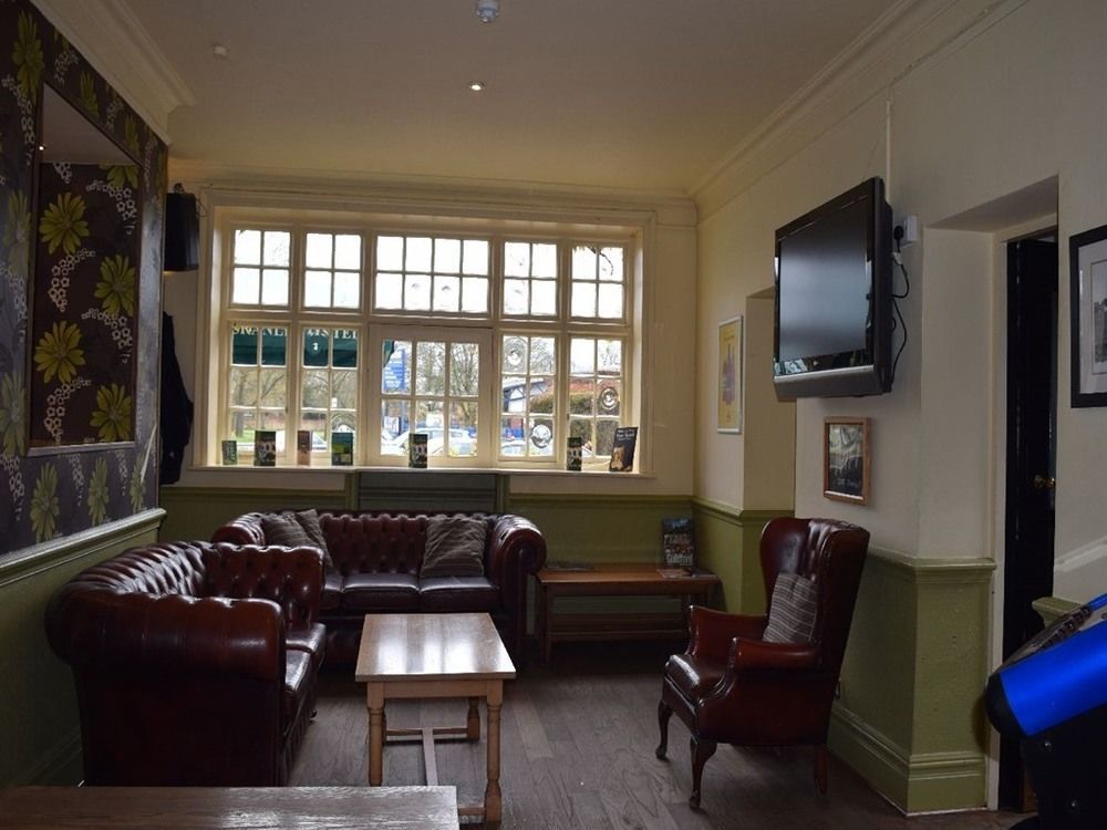 The Cranley Hotel Cranleigh Εξωτερικό φωτογραφία