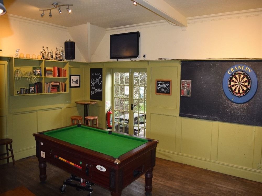 The Cranley Hotel Cranleigh Εξωτερικό φωτογραφία